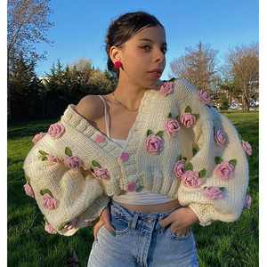 <span class=keywords><strong>Cardigan</strong></span> Oversize da Donna in Maglia Grossa con Applicazione Rosa 3D, Maglione Crema con Fiori all'Uncinetto, Apertura Frontale, Maniche Lunghe, Top Invernale Personalizzato - Product Image 2