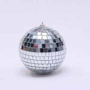 Alla moda della discoteca mirror ball per feste vacanze e feste interna