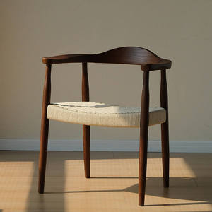 <span class=keywords><strong>Chaise</strong></span> <span class=keywords><strong>de</strong></span> salle à manger <span class=keywords><strong>de</strong></span> style nordique et italien <span class=keywords><strong>en</strong></span> bois massif <span class=keywords><strong>de</strong></span> noyer <span class=keywords><strong>de</strong></span> luxe avec tressage <span class=keywords><strong>en</strong></span> corde simulé, idéale pour les restaurants et les hôtels - Product Image 1
