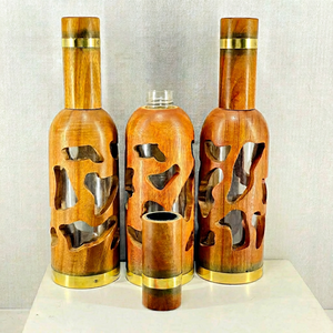 Botella de Agua 100% de Madera Pura |   A prueba de fugas y duradero |   Hecho a Mano y Ecológico |   Diseño Moderno |   Mejora la Salud de Forma Natural y Limpia - Product Image 1