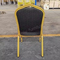 Chaise de banquet moderne en cuir avec cadre doré, empilable, assise en tissu, idéale pour mariages, événements et hôtels – Offre Spéciale
