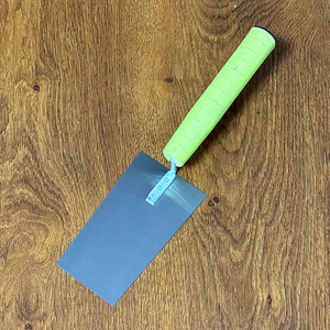 Vente en gros Petite truelle de maçonnerie Outil de pose de carreaux et de plâtrage en acier inoxydable Truelle <span class=keywords><strong>Grattoir</strong></span> et fabricant de planches - Product Image 3