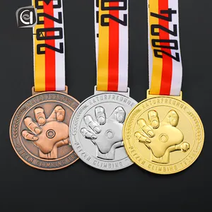 Medali Piala Olahraga Climeing Jerman Logo 3D Logam Emas Kustom