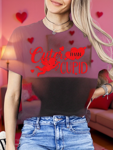 T-shirt da donna per San Valentino, più carina del Cupido, a maniche corte, girocollo, in cotone stampato, casual, per le vacanze, primavera estate - Product Image 2