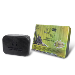 <span class=keywords><strong>Savon</strong></span> Solide Artisanal Anti-Pelliculaire au Charbon Actif Nettoyant en Profondeur, Effet Volumisant, Pour Tous Types <span class=keywords><strong>de</strong></span> Peau, Portable, <span class=keywords><strong>Noir</strong></span> Brillant, aux Herbes, Marque Privée - Product Image 5