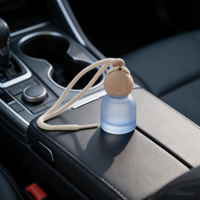 Mini flacon diffuseur de parfum de voiture suspendu, vide, exquis, en verre, pour huiles essentielles, flacon d'aromathérapie vide