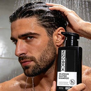 Shampoo Antiforfora OEM/ODM con <span class=keywords><strong>Solfuro</strong></span> <span class=keywords><strong>di</strong></span> <span class=keywords><strong>Selenio</strong></span> per il Trattamento dei Capelli, Personalizzabile con il Tuo Marchio - Product Image 1