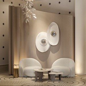 Table de manucure sur mesure avec étagère murale personnalisée pour soins de la peau, idéale pour les centres de bien-être modernes et l'aménagement de magasins. - Product Image 4