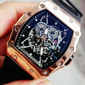 2025 Thương hiệu mới của nam giới không thấm nước Glow-in-The-Dark thạch anh xem Hollow Spider Ba kim quay số cửa sổ với hợp kim kính con trỏ - Product Image 2