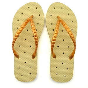 ขายฤดูร้อนร้อน-น้ําหนักเบาผู้หญิง Flip-Flops รองเท้าแตะสโลว์กลวงรองเท้าแตะชายหาดยางสว่างพื้นผิวด้านบน - Product Image 3