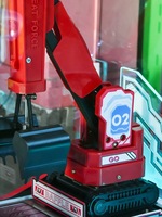Machine à griffes de grue de cadeau à jetons 4 joueurs City of Star Collect Gifts Machine d'amusement pour FEC