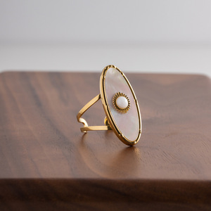 Vintage French Style Mother Of Pearl Ring 18K Gold Stainless Steel Oval Eye Shape Pearl Jewelry Unisex Everyday Wear - Product Image 3