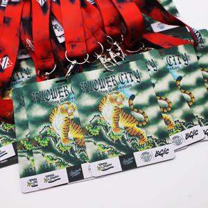 Asegure las <span class=keywords><strong>credenciales</strong></span> visibles con tarjeteros de identificación de cobertura completa y gancho en cordones de <span class=keywords><strong>PVC</strong></span> cómodos personalizados-Promoción ecológica - Product Image 3