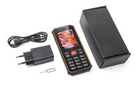 UNIWA S2 Ponsel Tangguh IP68 Layar 2.4 Inci Dual SIM 2G Ponsel Tombol Fisik 2500mAh Tipe C