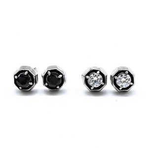 yunnique Hexagon <b>Stud</b> <b>Earrings</b> <b>Black</b> And White Zircon Claw Setting Geometric Design For Men And Women Gift Jewelry - Product Image 2