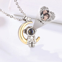 Colliers de la saint-valentin, bijoux assortis d'astronautes de la lune, 100 langues, I Love You Couple, colliers jumelles