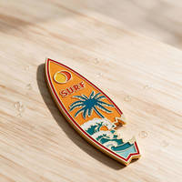 Ouvre-bouteille personnalisé en forme de planche de surf orange, émaillé, thème plage et surf, souvenir cadeau