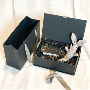 Tùy chỉnh in sang trọng nghệ thuật màu đen giấy kraft hộp cho người phụ nữ của Cộng với kích thước giản dị Dresses dập nổi bao bì cho vớ - Product Image 2