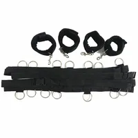 Vente en gros de produits SM Ensembles de kit de menottes souples pour le corps, poignets et chevilles, costume fétiche, menottes, jouets sexuels pour hommes et femmes, lit