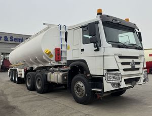 New Dongfeng <b>Tanker</b> <b>Truck</b> Semi-trailer Oil <b>Tanker</b> 4/6/7 Compartment 41-50t Capacity - Product Image 4