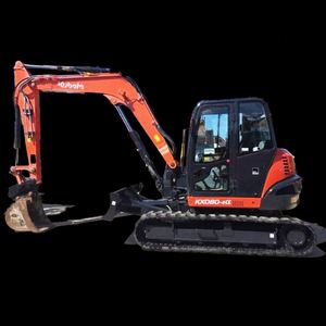 Mini-excavatrice sur chenilles Kubota KX080 d'occasion, 8000 kg, avec pince, petite pelle excavatrice en promotion - Product Image 4