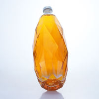 Bouteille en verre taillé de haute qualité, vide, 700 ml, à coupe géométrique, avec bouchon à vis, pour spiritueux et distilleries, vente en gros