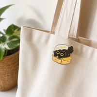Épinglette personnalisée moderne en émail dur, mignonne, noire, en alliage de zinc, motif animal de dessin animé amusant, pour sac à dos, cadeau
