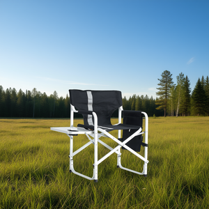 Silla de director extragrande y ligera con estructura de aluminio, mesa lateral y bolsillos de almacenamiento para uso en campamentos al aire libre - Product Image 2