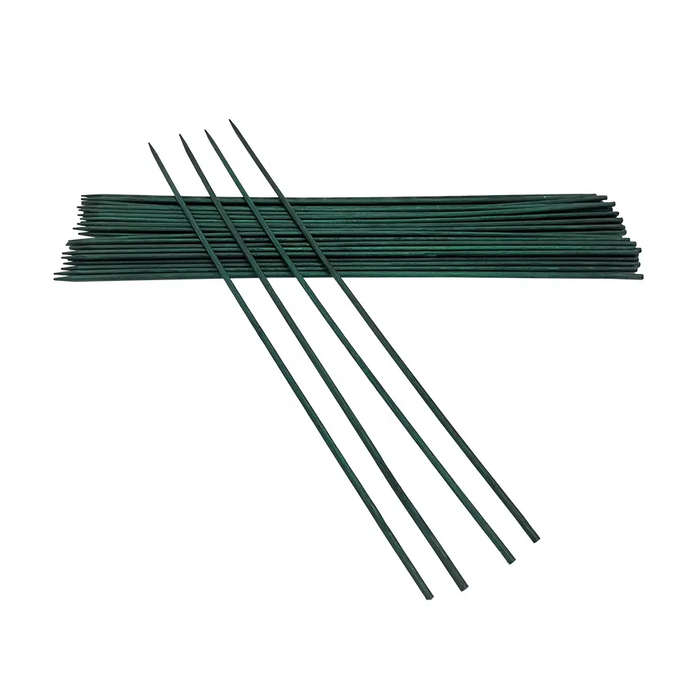 Tongkat bambu bulat berwarna alami untuk penggunaan di taman dan dukungan tanaman