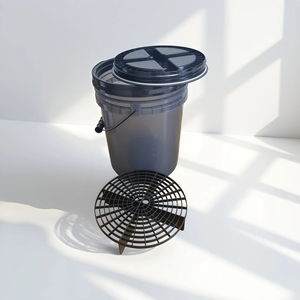Seau de lavage de voiture transparent fumé <span class=keywords><strong>noir</strong></span> obsidienne de 5 gallons avec poignée en métal et filtre à saleté, logo imprimé - Product Image 3