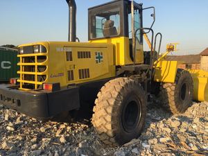 Chargeur sur pneus utilisé de haute qualité KOMATSU WA320-3 WA380 charge nominale de 20 tonnes importée du Japon bon prix à Shanghai - Product Image 4