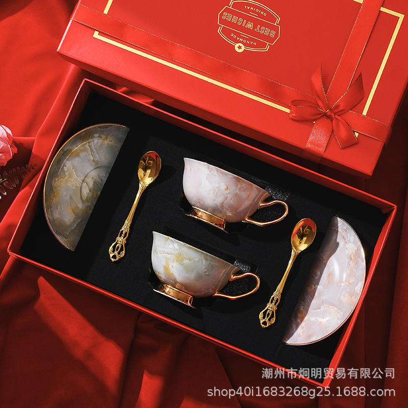 Caja de regalo de taza roja de patrón de piedra