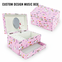 Boîte à musique en papier écologique personnalisée Yiyu, carrousel, boîte à bijoux musicale personnalisée, tiroir à anneaux, design licorne, vente en gros OEM