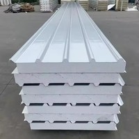 Panneau isolant de toit résistant à l'eau de prix usine panneaux sandwich PU/laine de roche/EPS 5-200mm d'épaisseur pour l'acier préfabriqué