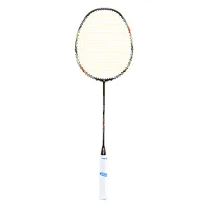 Chine fournisseur 4u raquettes de badminton 35 LBS tension graphite-fibre top raquette de badminton sans cordes