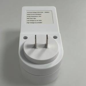 Protector de Sobretensión Universal de 20 Amperios, 110V/220V, con Interruptor Automático y Enchufe para Enchufes de EU, AU, US, UK y ZA - Product Image 3