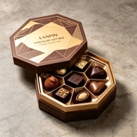 Boîte Cadeau Octogonale Rigide de Luxe Écologique Faite à la Main pour Chocolats, Personnalisée avec Motif Géométrique Doré, Multi-Compartiments pour Aliments