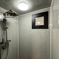 Maison Conteneur Moderne Extensible à Faible Coût avec 2 Chambres 1 Salle de Bain Construction en Acier Durable Confortable Résistante au Feu