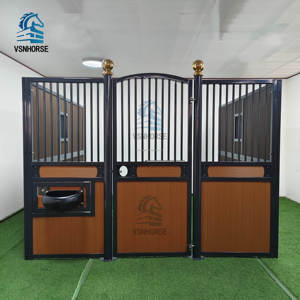 Écuries préfabriquées de style europé<span class=keywords><strong>en</strong></span>, structure <span class=keywords><strong>en</strong></span> acier galvanisé robuste, panneaux de remplissage <span class=keywords><strong>en</strong></span> bambou, façades de stalles sécurisées pour l'équitation - Product Image 3