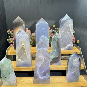 Wholesale Fengshui Natural Crystals Healing Stones Crystal Gray Agate Geode Tower For Souvenir