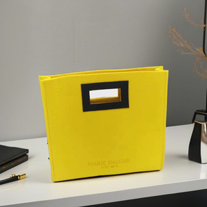 Sac seau en feutre non tissé personnalisable fait à la main pour femmes avec deux sangles Nouvelles tendances Logo personnalisé Stockage durable pour le shopping - Product Image 6