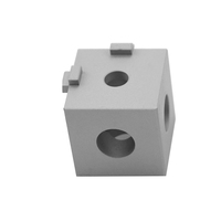 Service de fraisage CNC sur mesure en acier inoxydable et aluminium, pièce carrée à trois coins 80/20 10S, usinage CNC 4042