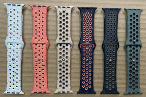 สายรัดซิลิโคนแบบสปอร์ตระบายอากาศได้สองสีใหม่สำหรับ Apple Watch Series 10 (WB0249S) - Product Image 4