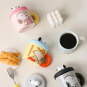 <span class=keywords><strong>Tasse</strong></span> à café en céramique en forme d'animal mignon de dessin animé Snoopys avec couvercle <span class=keywords><strong>tasse</strong></span> en céramique créative Snoopyed - Product Image 5