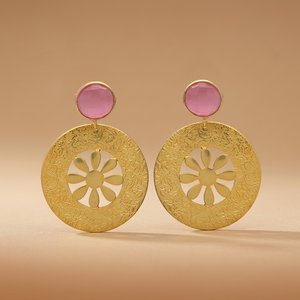 Boucles d'oreilles clous en laiton faites à la main avec pierres précieuses, plaquées or, motif cœur ethnique pour enfants, tendance - Product Image 2