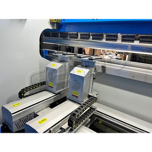 Tùy chỉnh chất lượng cao nhỏ CNC ép thủy lực phanh máy 2 trục 125t3200 tấm kim loại Máy uốn - Product Image 5