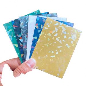 Étuis de cartes holographiques en plastique standard personnalisés en gros, 66x91mm, avec fermeture éclair, étui transparent pour cartes de jeu de société pour Yugioh - Product Image 1