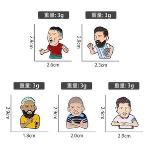 Spille in metallo smaltate all'ingrosso economiche per ordini di grandi quantità, con personaggi di calciatori famosi come Messi, Cristiano Ronaldo e stelle di club di calcio, disponibili in magazzino - Product Image 5