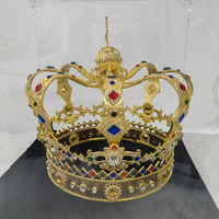 Couronne royale de luxe artisanale en or antique plaqué, ornée de pierres précieuses, collection de couronnes variées