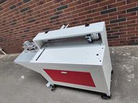 Machine à rainurer le papier et le carton pneumatique, machine à rainurer de bureau, machine à rainurer automatique pour boîtes cadeaux en carton